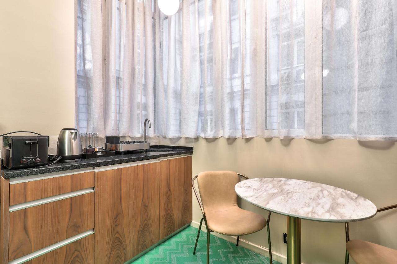 Hotel 33 Marbeuf Párizs Kültér fotó